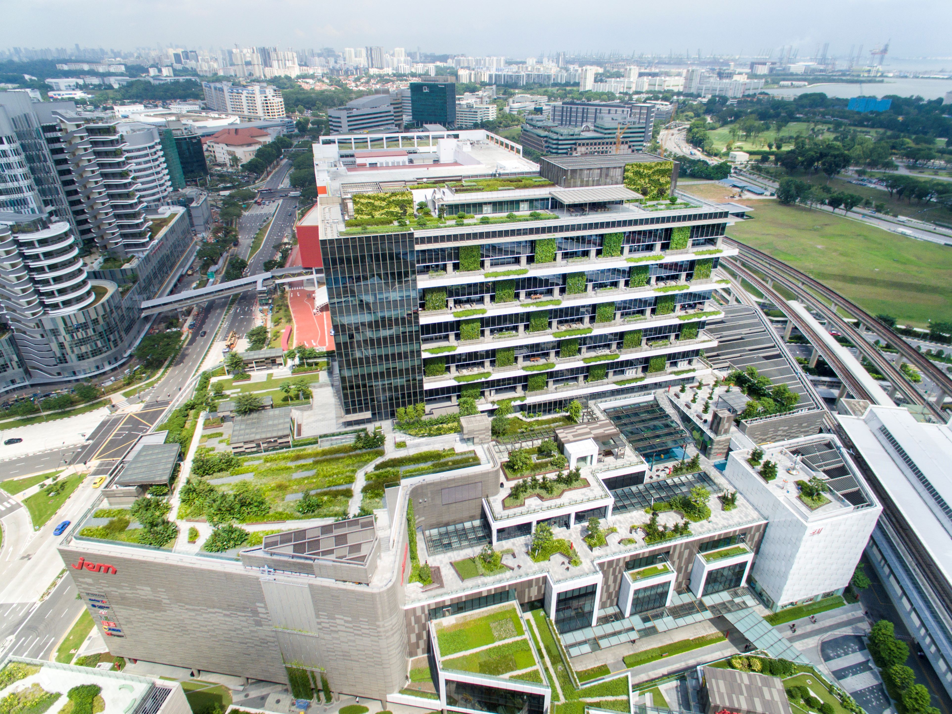 Despite higher interest rates, Lendlease Global Commercial REIT sustains strong operational performance Image